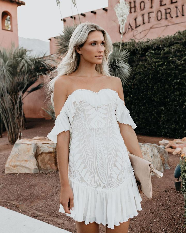 Stunncal Lace Pleated Ruffle One-Shoulder Dress